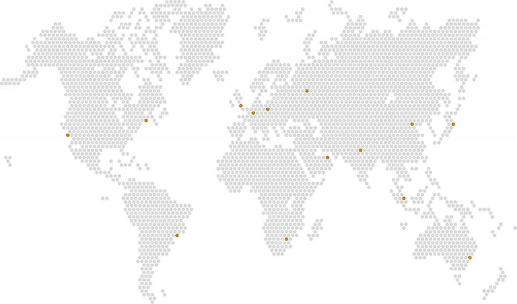 Une carte du monde pixélisée sur fond noir.
